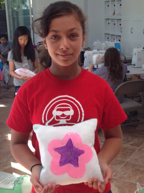 6th grader fabric painted pillow.